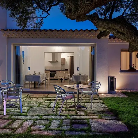 Pensjonat Residenza L'alzoni San Teodoro (Sardinia)