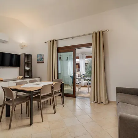 Residenza L'alzoni בית הארחה 4*