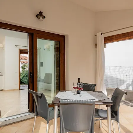 Pensionat Residenza L'alzoni 4*