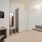 Residenza L'alzoni Affittacamere San Teodoro (Sardinia)