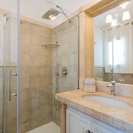 Residenza L'alzoni 4*