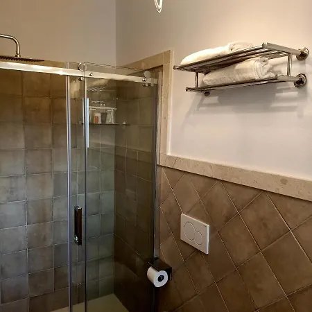 Residenza L'alzoni 4* سان تيودورو