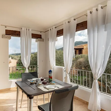 Residenza L'alzoni Guest house *