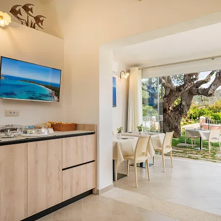 Pensión Residenza L'alzoni 4*