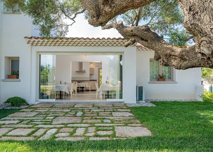 Residenza L'alzoni Konukevi