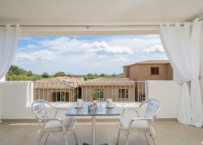 Residenza L'alzoni Konukevi 4*