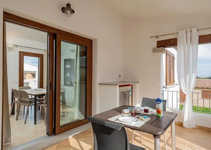 Residenza L'alzoni Konukevi San Teodoro (Sardinia)